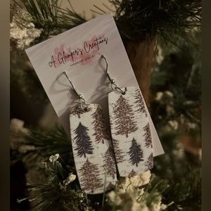 Leopard trees, bar leather earrings.